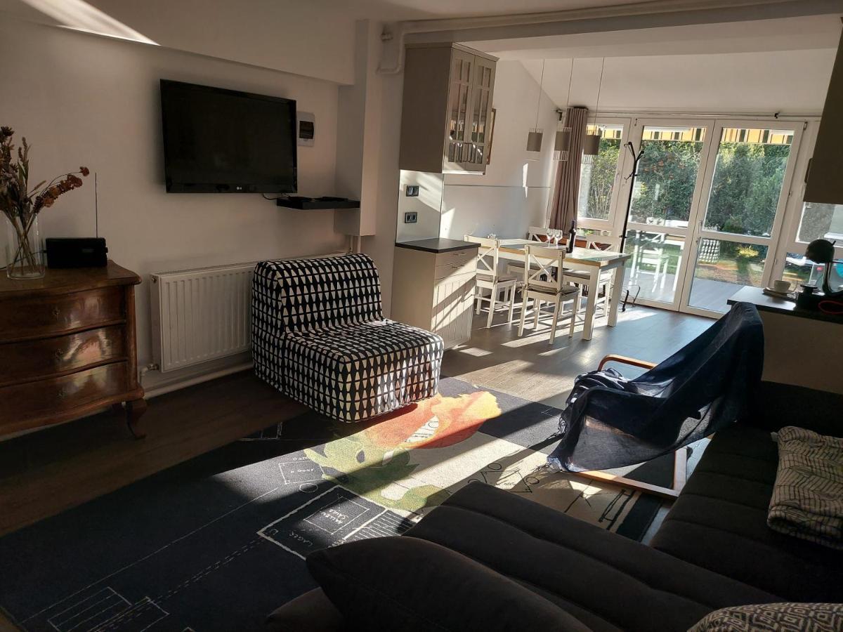 2+2Szemelyes Apartman Kerttel Apartment เซแกชแฟเฮร์วาร์ ภายนอก รูปภาพ