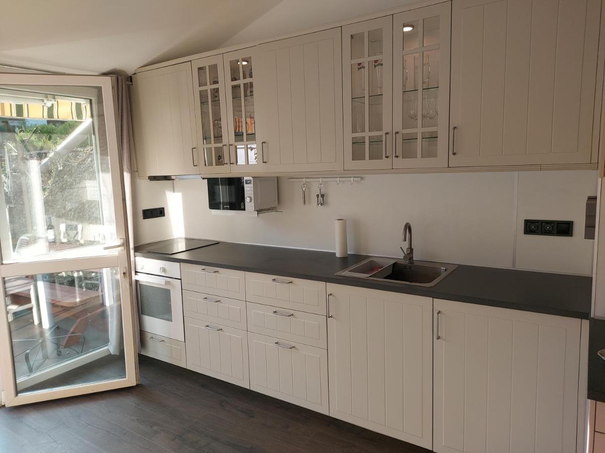 2+2Szemelyes Apartman Kerttel Apartment เซแกชแฟเฮร์วาร์ ภายนอก รูปภาพ